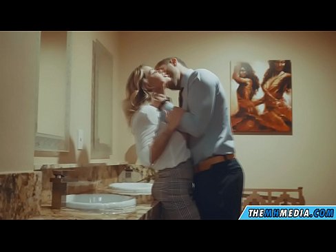 ❤️ Кога бујна русокоса ќе ве заведе во јавен тоалет ❤❌ Ебате видео на mk.tusar.top ﹏
